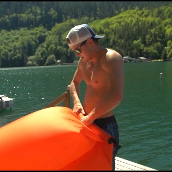 Dumbo Lounge Sacks Lounger w/Nylon Carrying Backpack. Orange Outdoor Lounger. - Picture 3 of 11